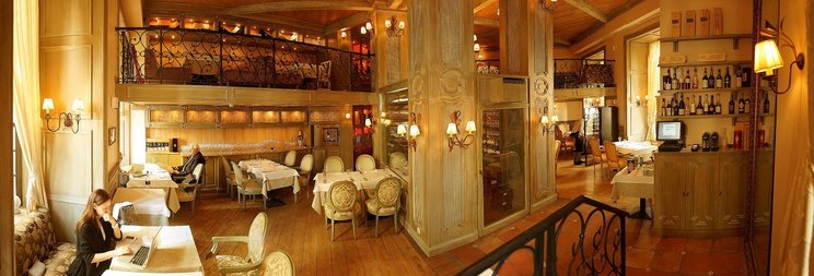 Файл:ChampagneLife.jpg