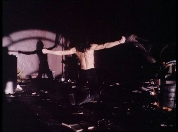 Файл:Crucified.jpg