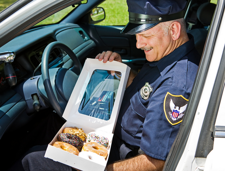 Файл:Officer Donut.png
