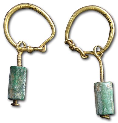 Файл:Roman Emerald Earrings.jpg