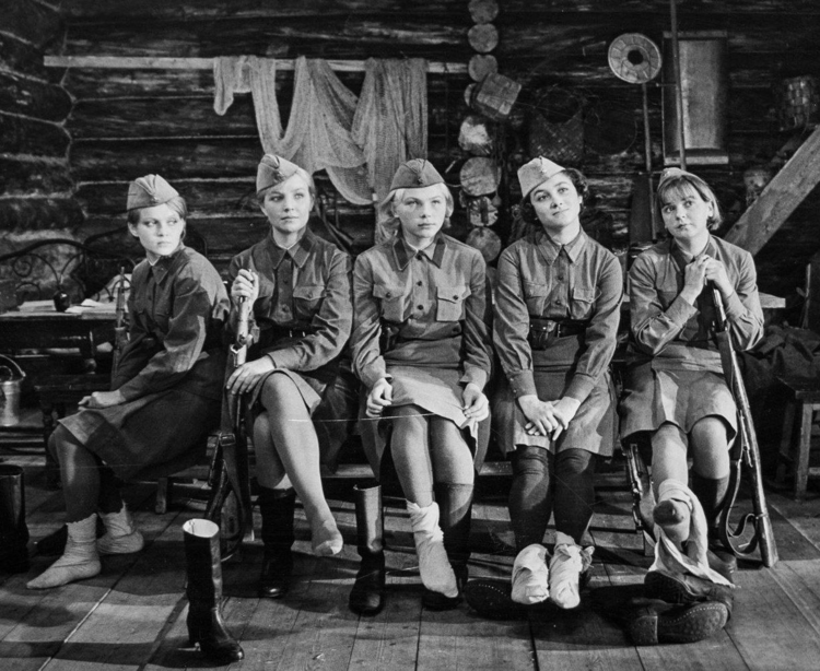 А зори здесь тихие.png