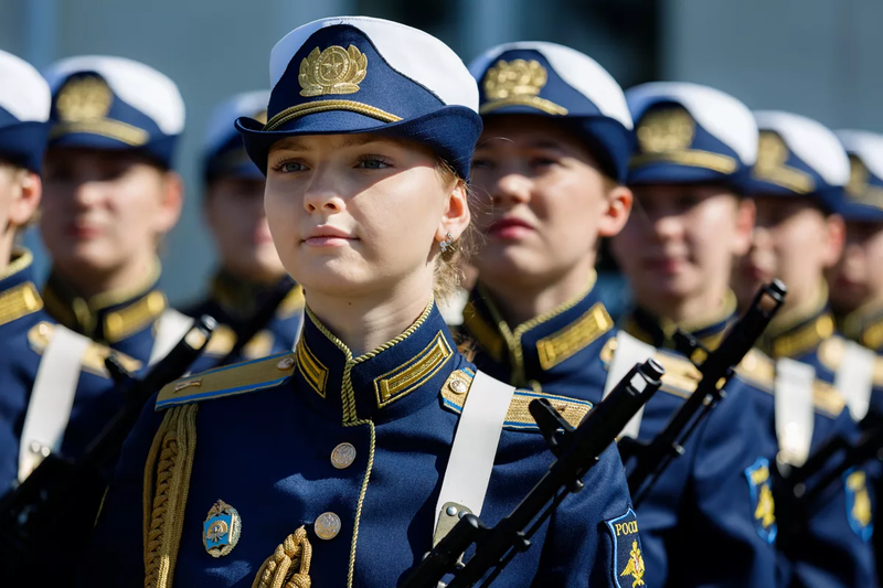 Файл:Выпускницы КВВАУЛ.png