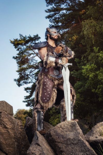 Файл:Довакин от Leobanecosplay 2.jpg