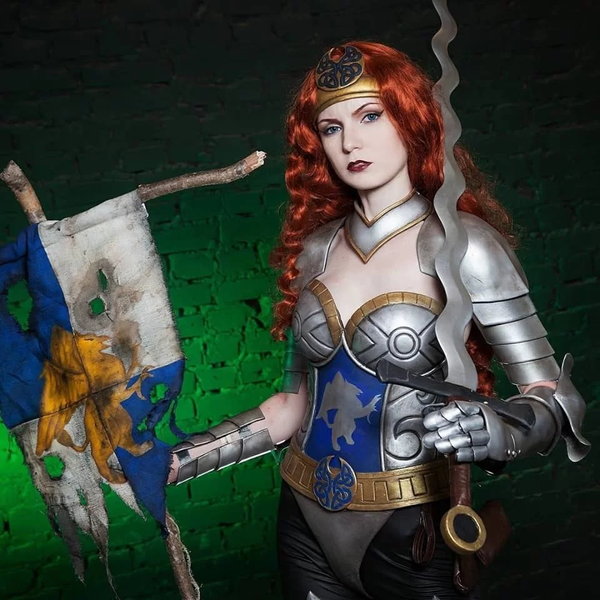Файл:Королева Катерина косплей от Yalga.png