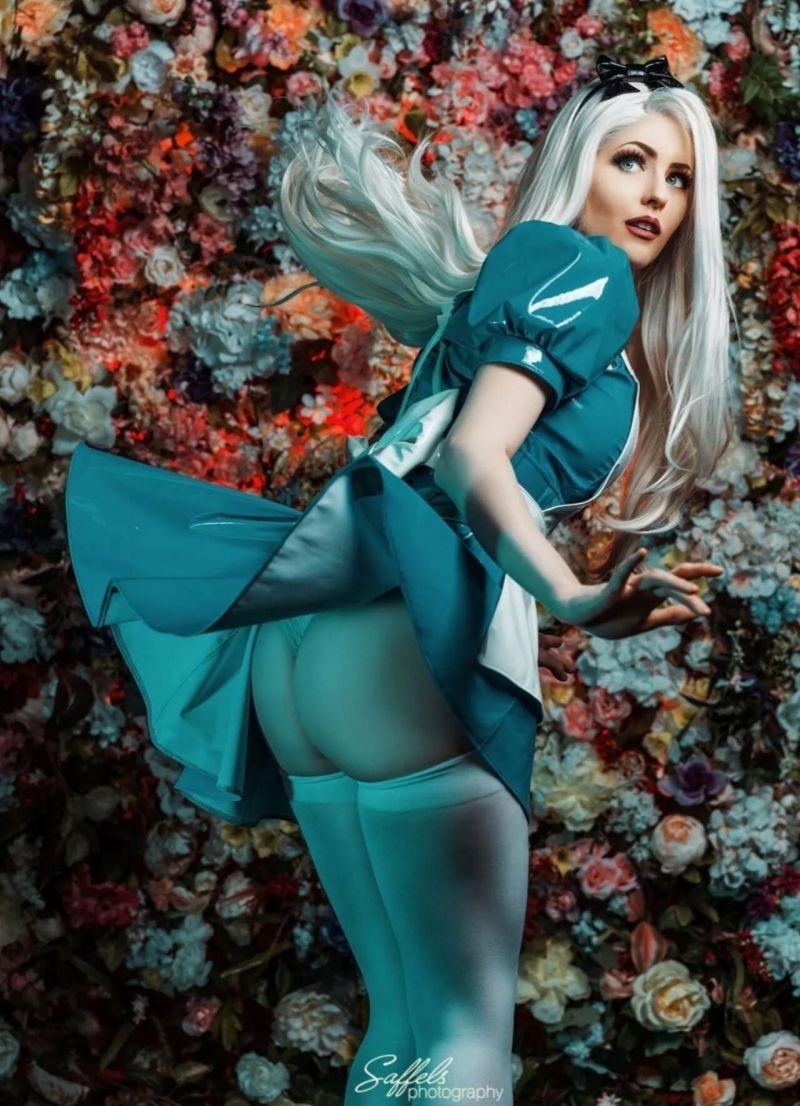 Косплей Алисы в Стране чудес 2 от Maid of Might.jpg