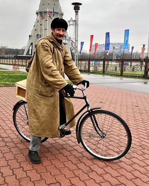 Файл:Косплей почтальона Печкина 2 от Дмитрий Сидоркевич.jpg