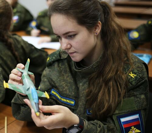 Лётчица курсантка КВВАУЛ.jpg