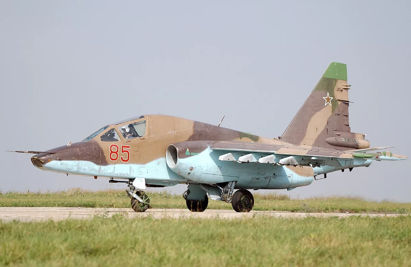Файл:СУ-25ТМ на ВПП.png