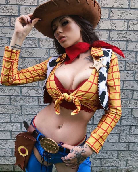 Файл:Фем-косплей Вуди из Истории игрушек от Vera Bambi.jpg