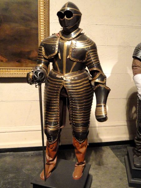 Файл:Cuirassier three-quarter armor.JPG