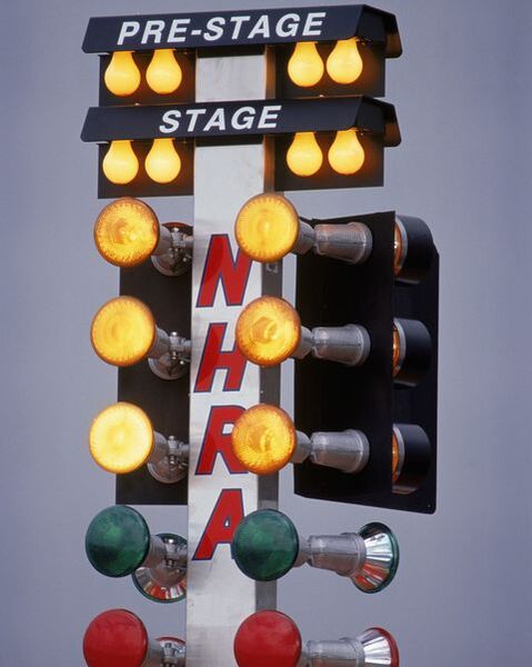 Файл:Detail-of-the-christmas-tree-lights-at-the-nhra-winter-news-photo-1612548898 .jpg