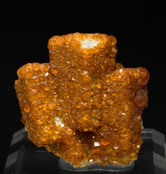 Файл:Garnet spessartine.jpg
