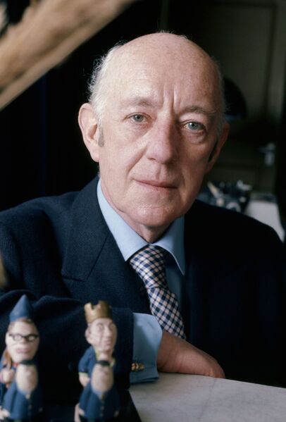 Файл:Sir Alec Guinness Allan Warren.jpg